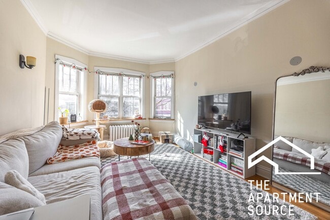 Photo - 822 W Wrightwood Ave Apartment