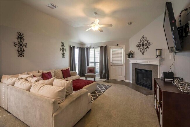 Foto del edificio - 9002 Sorrell Hollow Ln