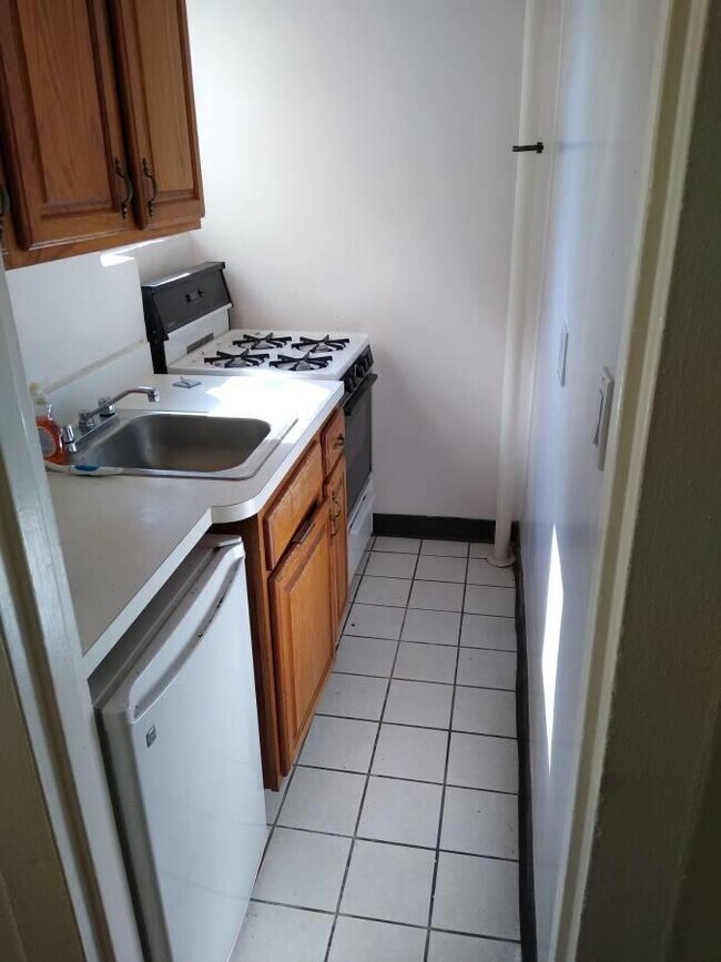 Building Photo - 56 West 106th Street