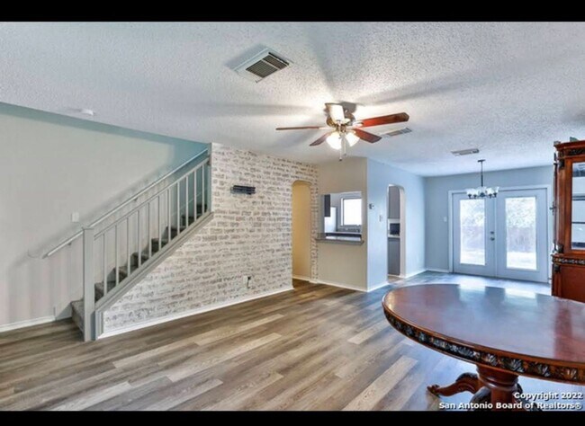 Foto del edificio - Charming 3BR House in San Antonio