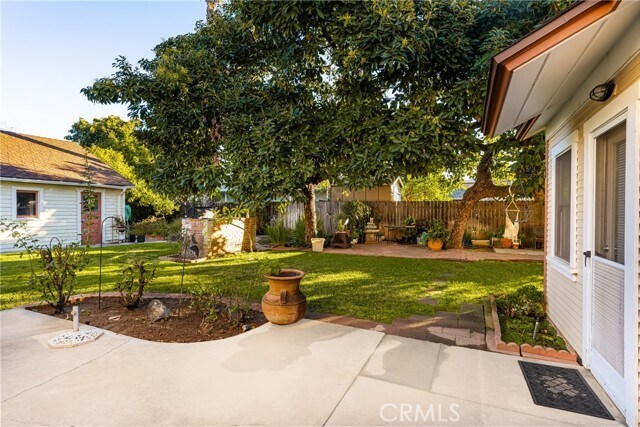 Foto del edificio - 243 N Grand St