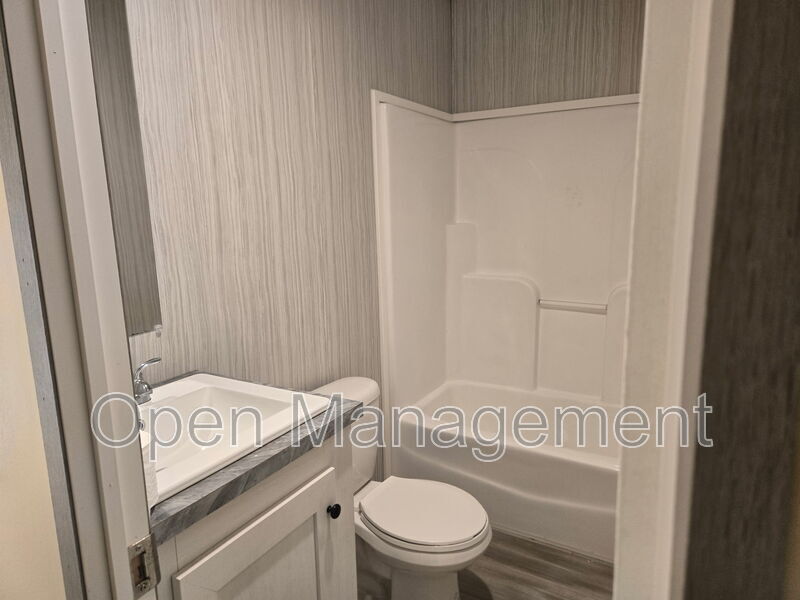 Foto del edificio - 4511 Dirt Rd