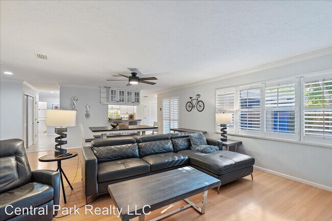 Foto del edificio - 3 br, 2 bath House - 1033 Shadow Lawn Way