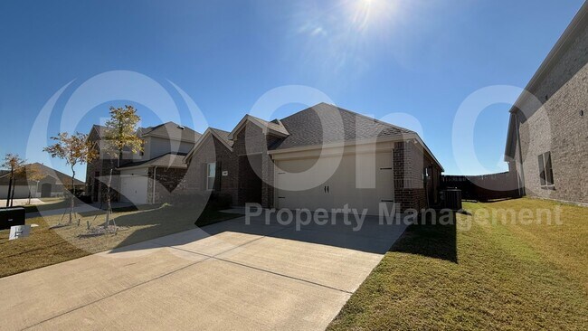 Foto del edificio - 903 Emerald Gate Dr