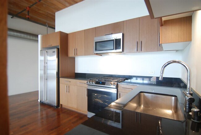 Foto del edificio - 530 S Hewitt St