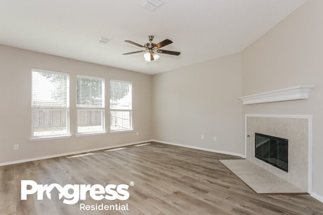 Building Photo - 7334 Tree Ridge Ct