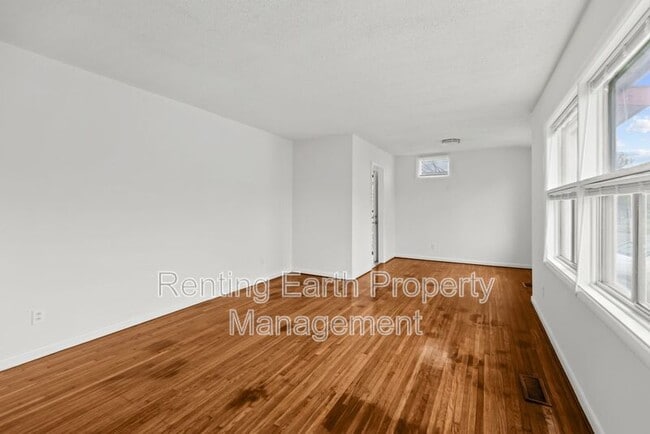 Building Photo - 6715 Court N