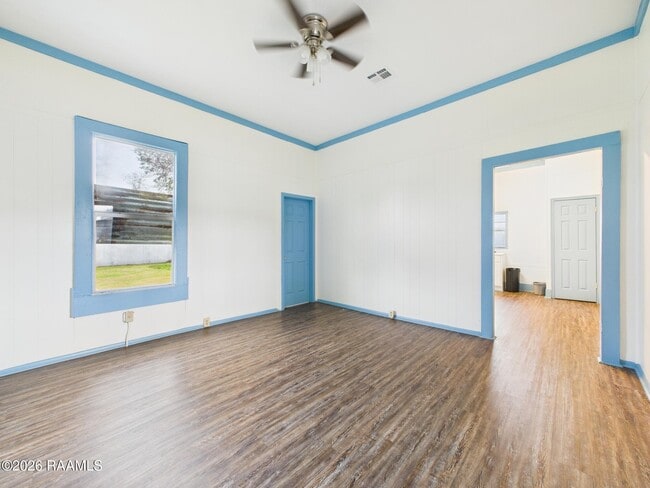 Foto del edificio - 405 E Convent St