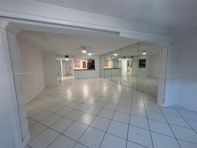 Photo - 215 SE 3rd Ave Townhome