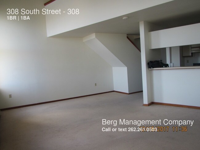 Building Photo - 308 South St