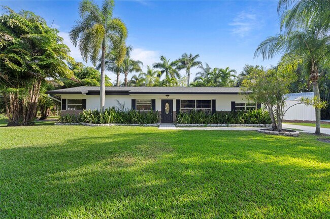 Foto del edificio - 16900 SW 62nd St