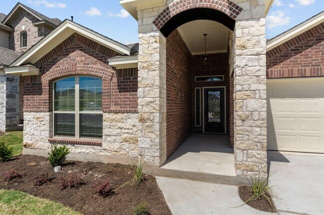 Building Photo - 3457 Pauling Loop