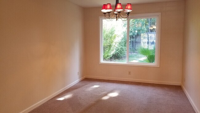 Building Photo - Great 4/2.5 in Fair Oaks! 9110 Promontory Way