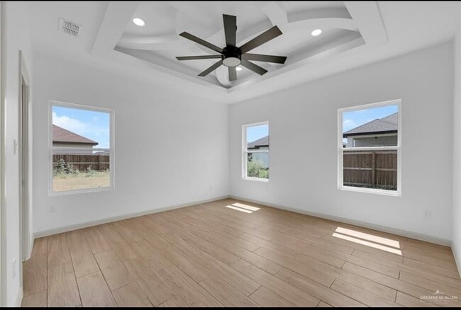 Building Photo - 5928 N Rayo del Sol St