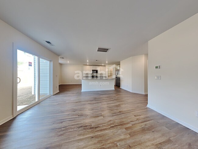 Foto del edificio - 1329 John Swann St