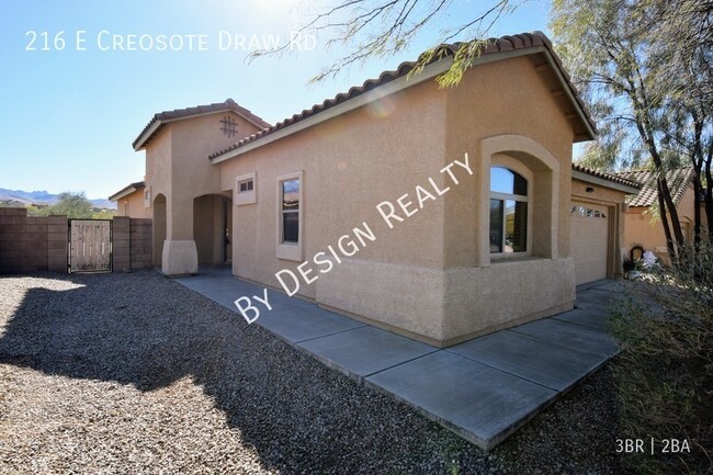 Building Photo - Corona De Tucson 3 Bed 2 Bath with Great V...