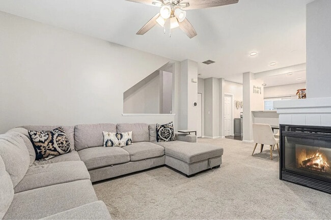 Building Photo - 4325 Savoy Ln