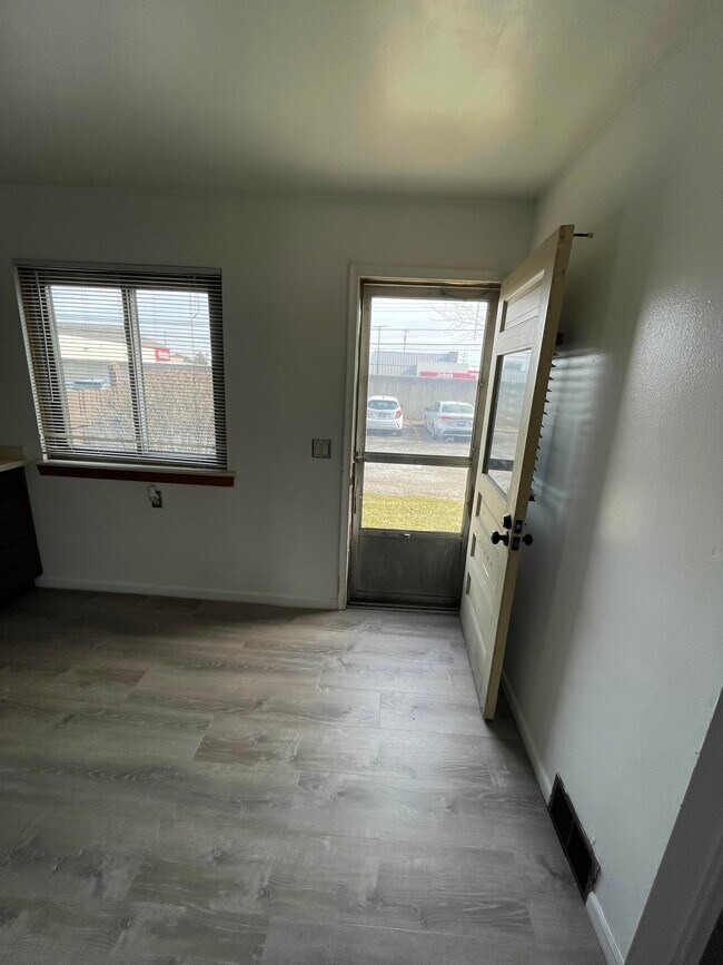 Building Photo - 29024 Tessmer Ct