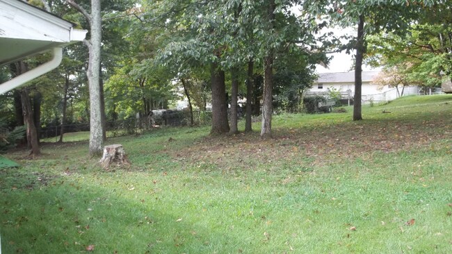 Building Photo - 8451 San Marcos Dr