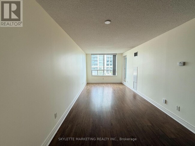 Building Photo - 62 Suncrest Blvd