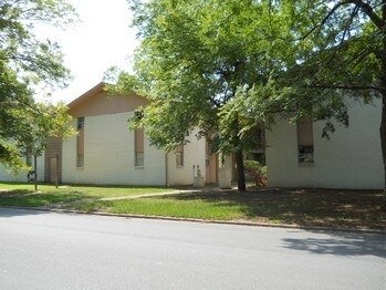 Primary Photo - Elm Forrest Apartments