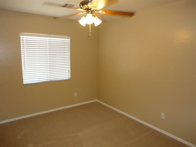 Foto del edificio - 12734 W Sweetwater Ave