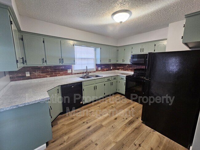 Foto del edificio - 3212 W 9th St