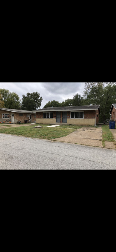 Primary Photo - 3113 Sherman Dr