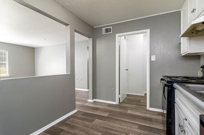 Building Photo - Sherwood Park