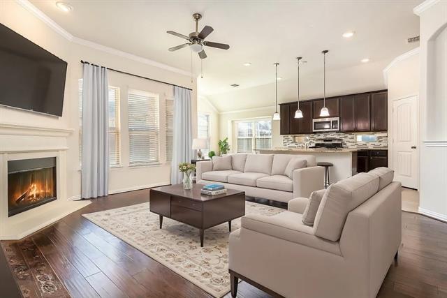Foto del edificio - 16716 Lincoln Park Ln