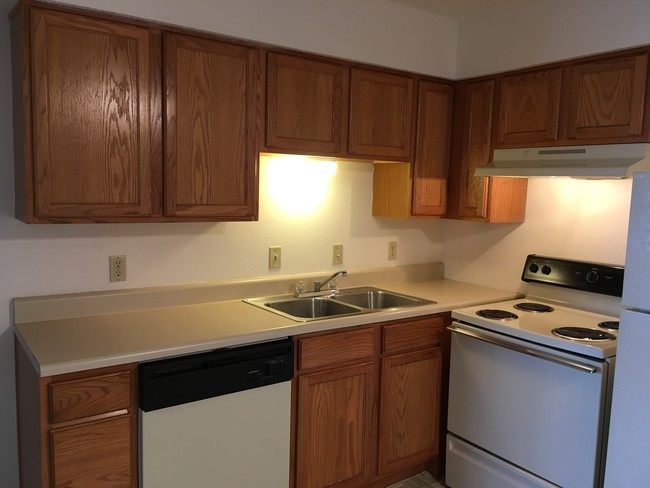 Greystone Apartments - Apartments in Springfield, MO | Apartments.com