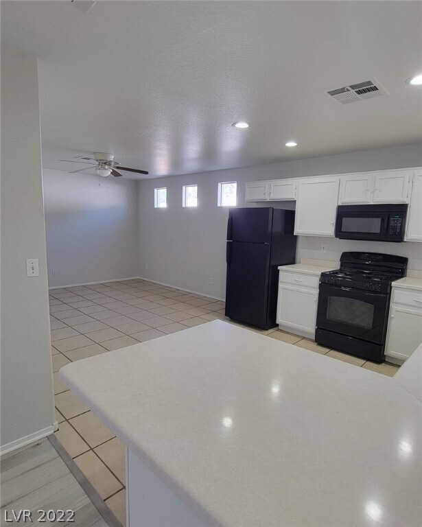 Building Photo - 5134 Paradise Skies Ave