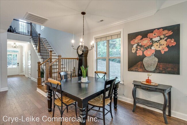Foto del edificio - 3 br, 2.5 bath House - 328 Wayne Ave