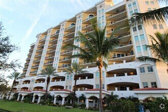 Building Photo - 501 Haben Blvd