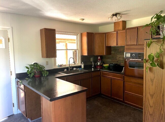 Foto del edificio - 146 Cathance Rd