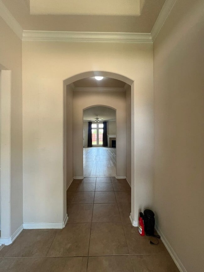 Building Photo - Beautiful One-Story Home Minutes from 290 ...