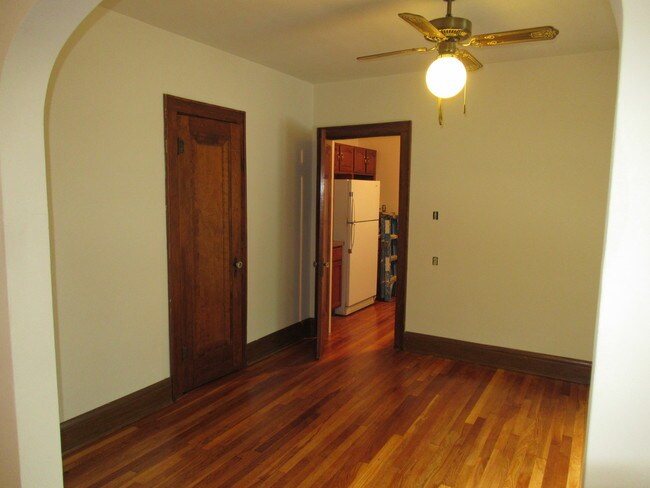 Comedor - 1520 Front St