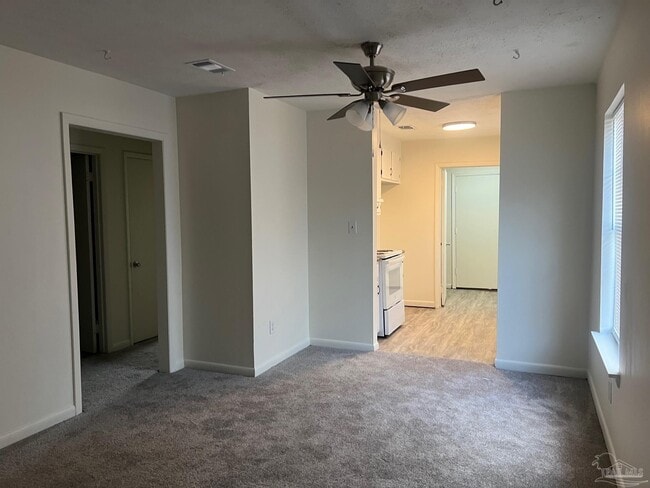 Building Photo - 1267 Redwood Ln