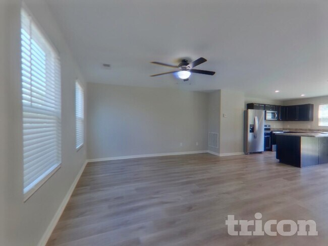 Foto del edificio - 120 Castlebrook Dr