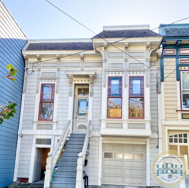 Foto del edificio - Location!! Charming 3 BR | 1.5 BA in the H...