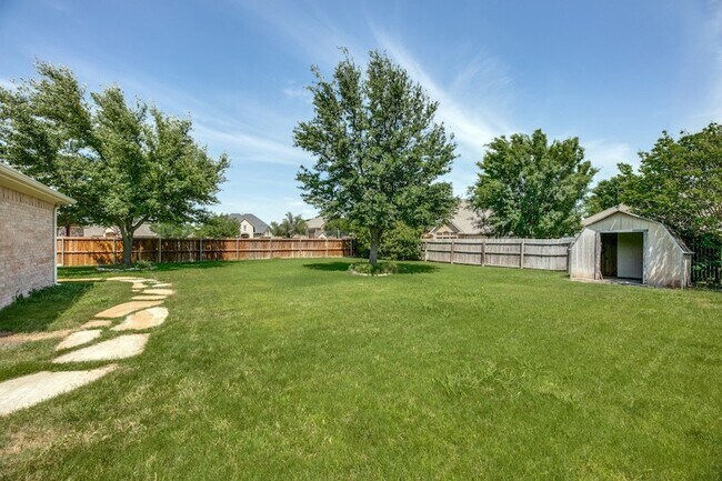 Foto del edificio - 9714 October Glory Ln