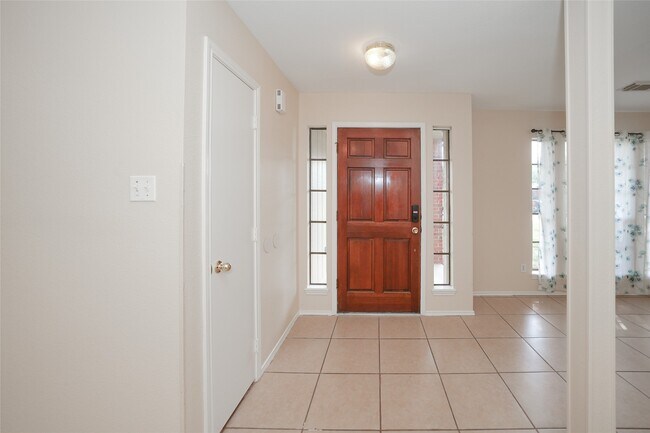 Foto del edificio - 3247 N Mason Rd