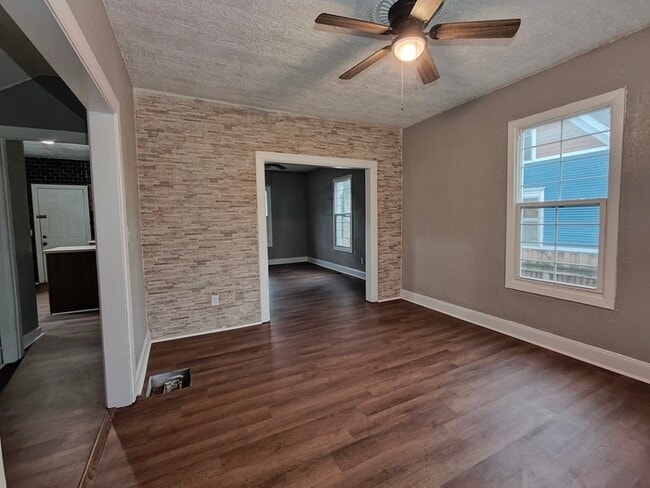 Building Photo - Ask about our Rent to own option