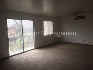 Foto del edificio - 3840 Briar Pl