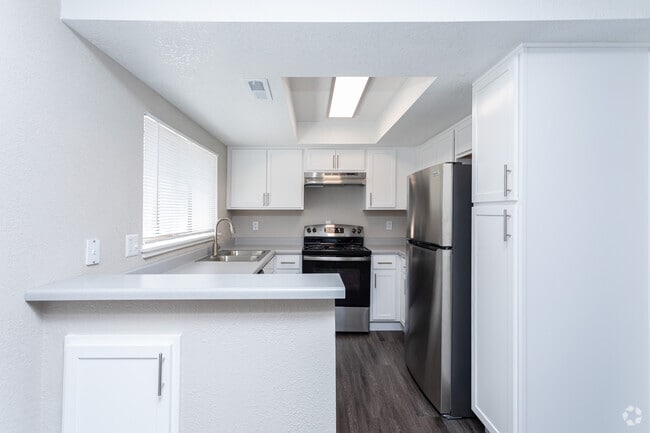 Building Photo - Shadowbrook Apartments