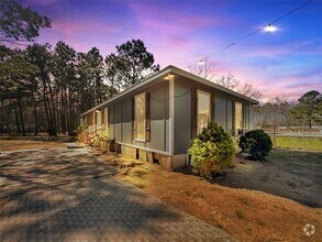 Building Photo - 284 County Rd 3405