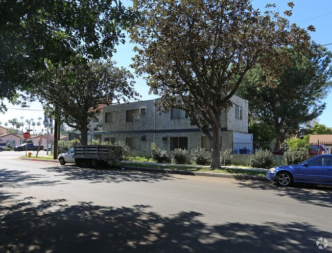 Foto del edificio - 14237 Vanowen St