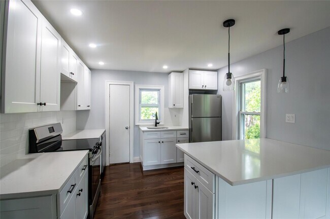 Foto del edificio - 25 Hillside Ave