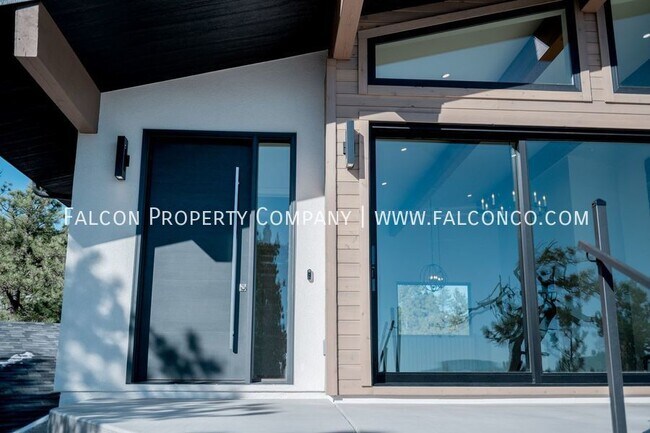 Building Photo - Spectacular New Build Home in Monument! - ...