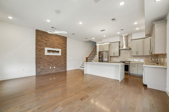 Photo - 46 Carlton Ave House